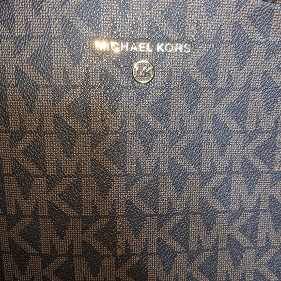 MICHAEL Michael Kors | Cindy Signature Logo Tan Leather Backpack - Picture 3 of 5